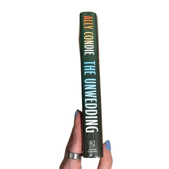 The Unwedding, Ally Condie - Picture 3 of 6